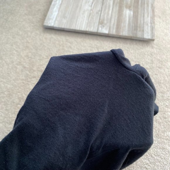 District The Concert Tee S Anthem Front Graphic Long Sleeve T-Shirt Top - Picture 8 of 9